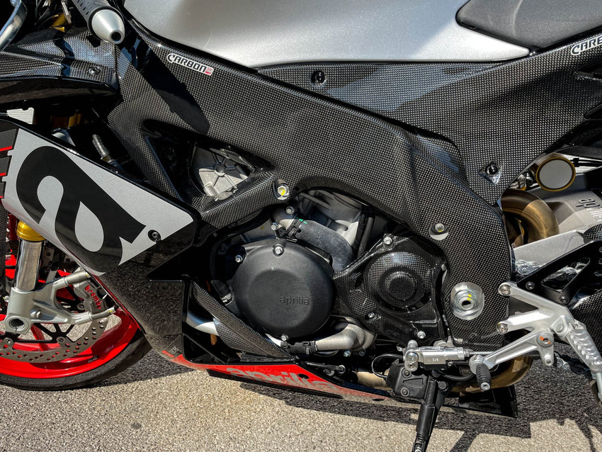APRILIA Tuono V4 1000 / 1100 RR 2011-2020 Carbon Fiber Under Tank Panels