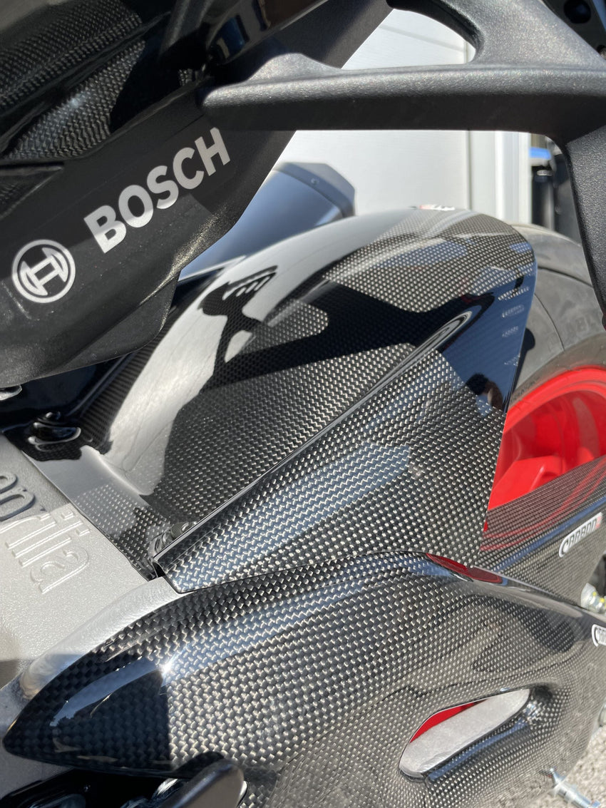 APRILIA Tuono V4 1000 / 1100 RR 2011-2020 Carbon Fiber Rear Hugger